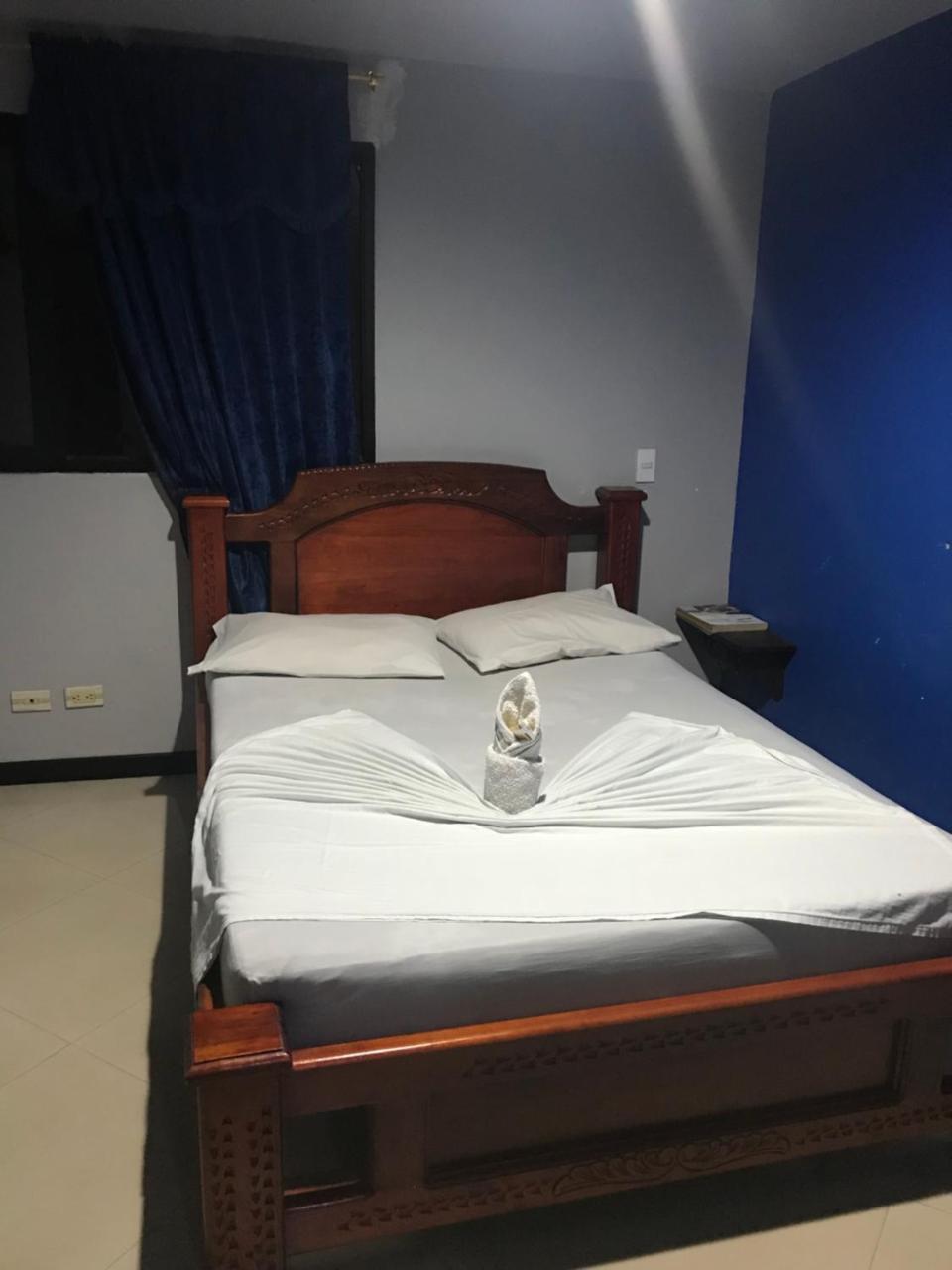 Hotel Calipso Marinilla Luaran gambar