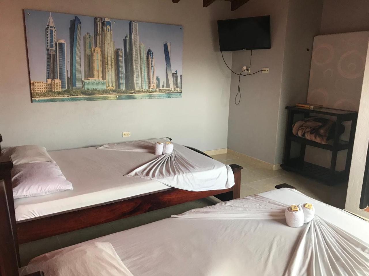 Hotel Calipso Marinilla Luaran gambar