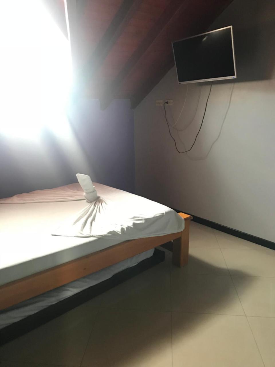 Hotel Calipso Marinilla Luaran gambar