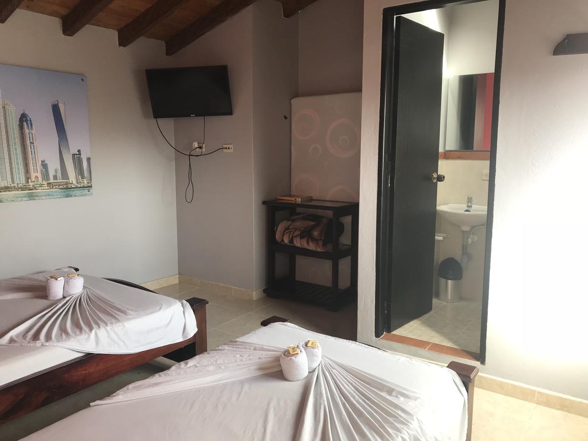 Hotel Calipso Marinilla Luaran gambar